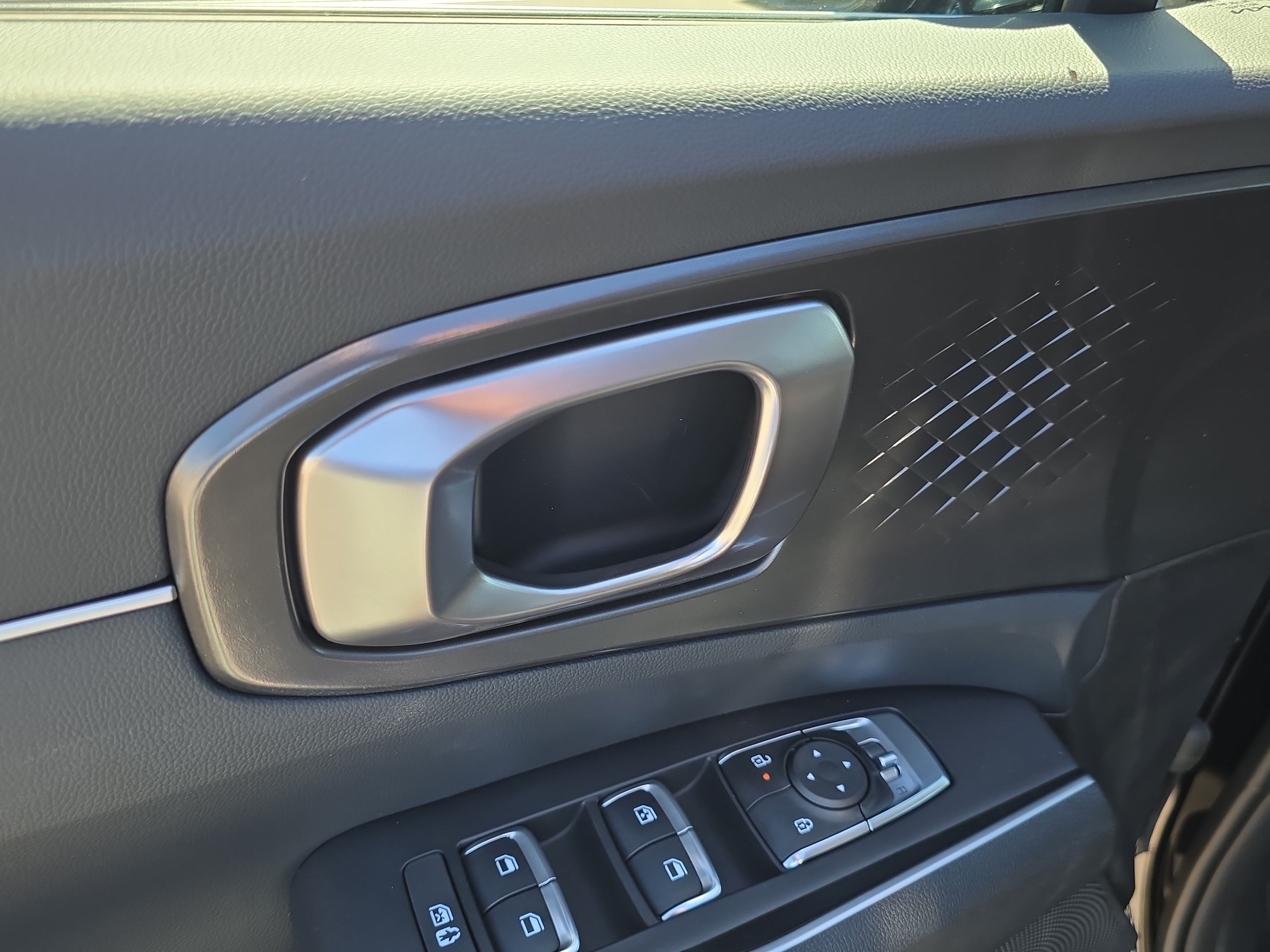 New 2026 Kia Sorento LX FWD image 18