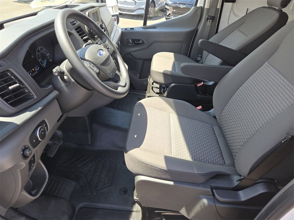 New 2025 Ford Transit 250 148 Medium Roof image 7