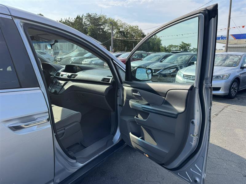 Used 2012 Honda Odyssey EX image 11