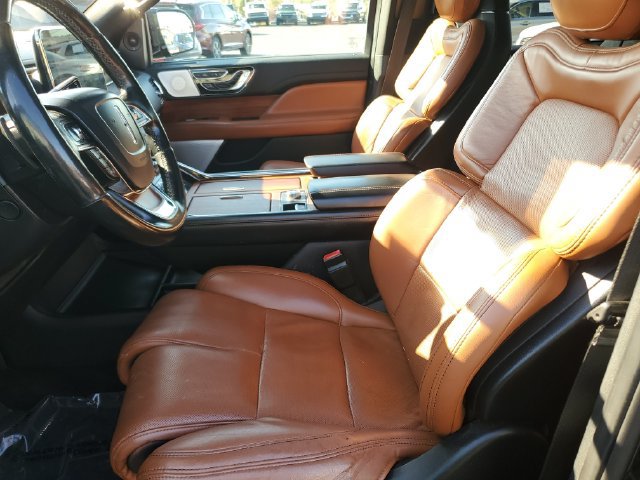 Used 2020 Lincoln Navigator Reserve w/ Equipment Group 208A Reserve AWD/4WD image 17