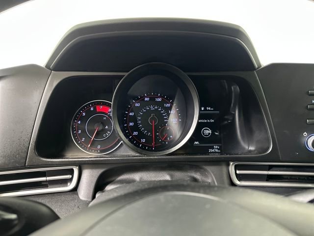 Used 2023 Hyundai Elantra SEL image 17