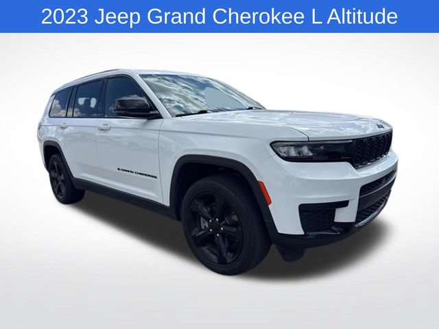 Used 2023 Jeep Grand Cherokee L Laredo AWD/4WD image 3