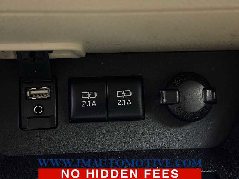 Used 2017 Toyota Highlander Limited image 39