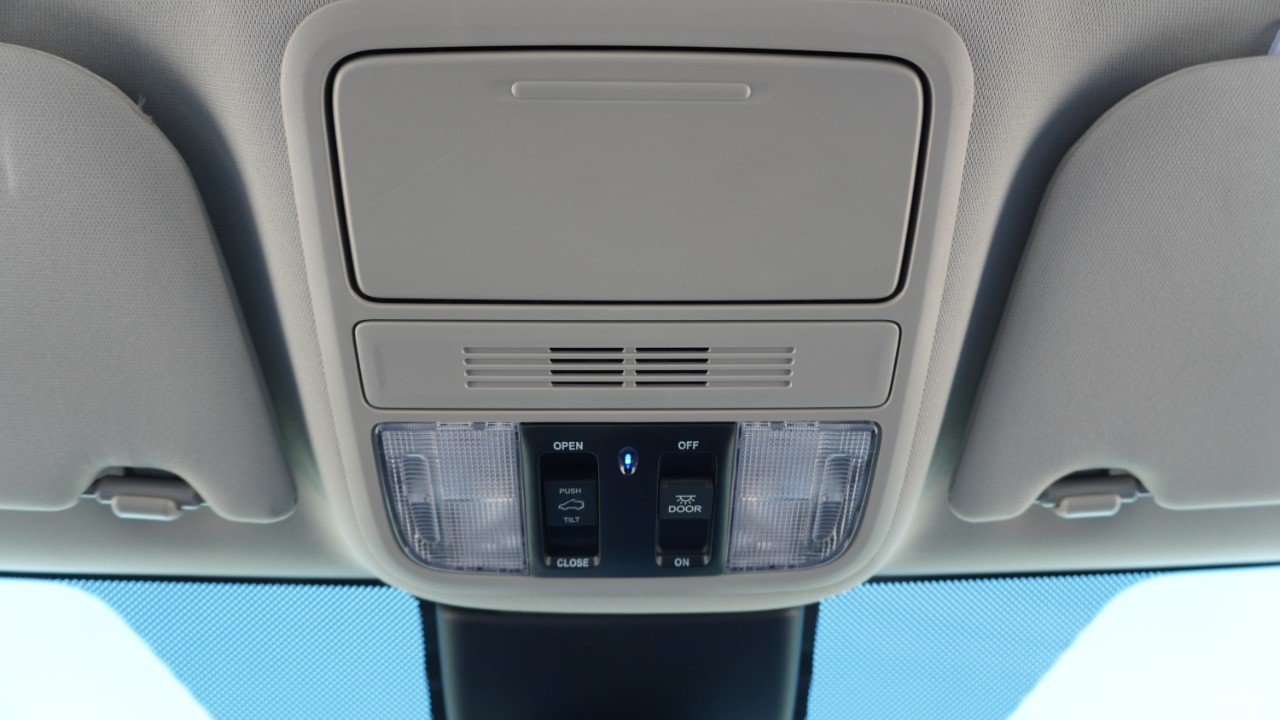 Used 2025 Honda Odyssey Touring image 28