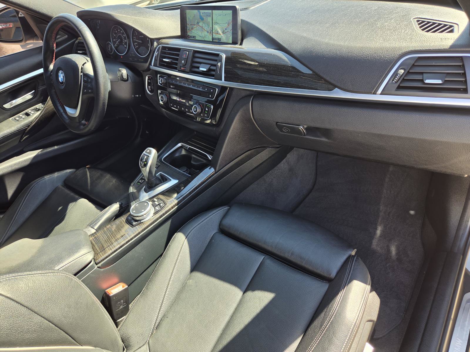 Used 2016 BMW 340i xDrive Sedan AWD/4WD image 12