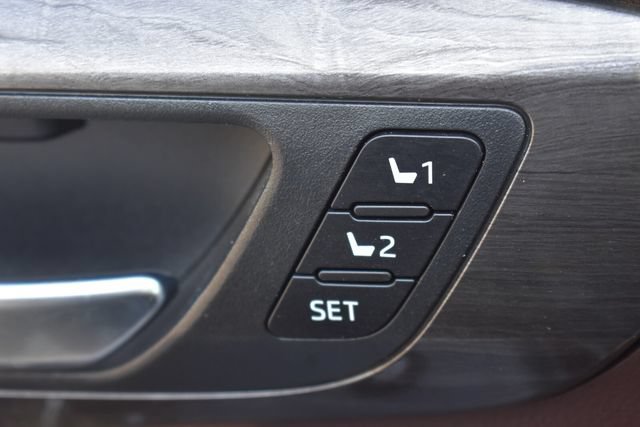 Used 2021 Toyota Highlander Platinum AWD/4WD image 23