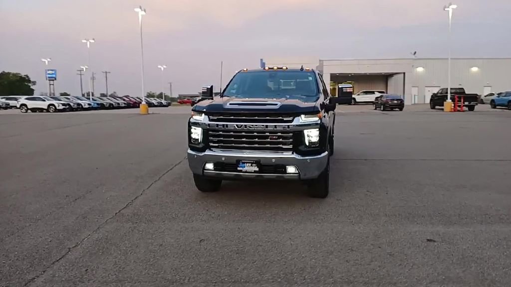 Used 2022 Chevrolet Silverado 3500 LTZ w/ LTZ Premium Package image 3