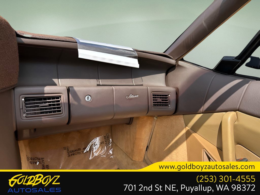 Used 1989 Cadillac Allante FWD image 32