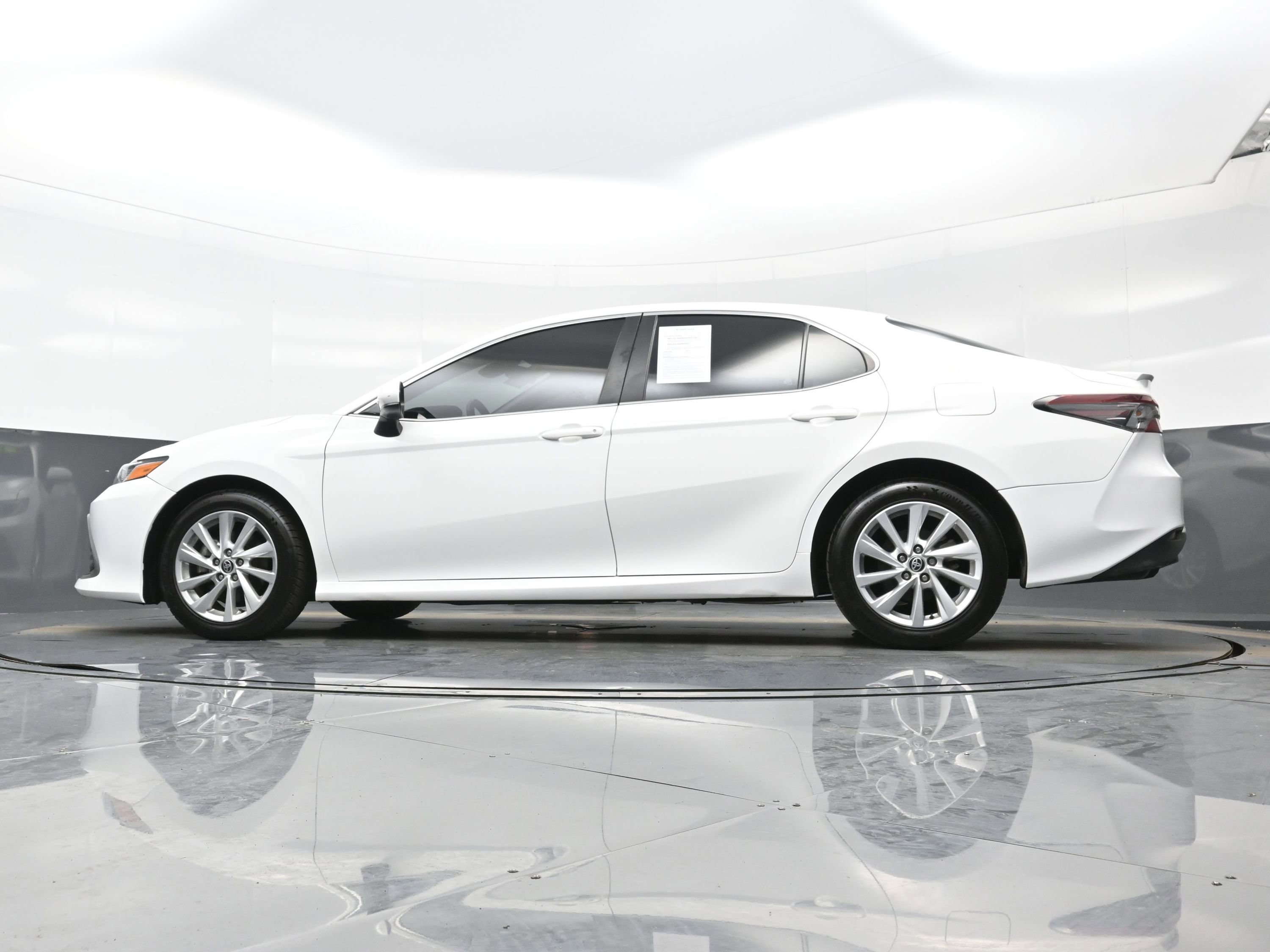 Used 2023 Toyota Camry LE image 27