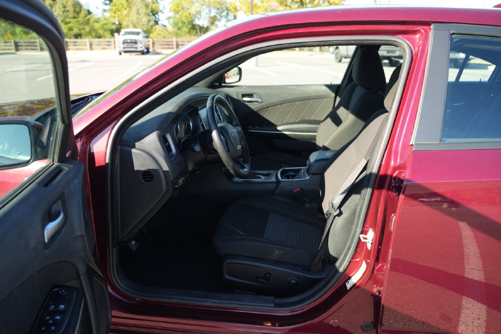 Used 2023 Dodge Charger SXT RWD image 15