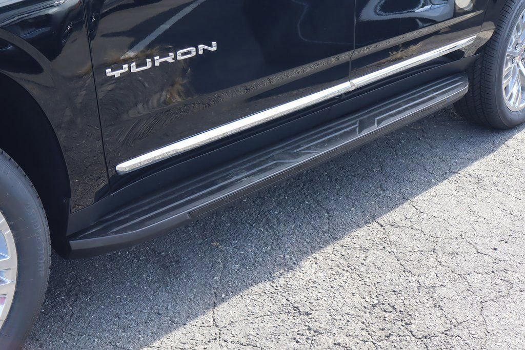 New 2025 GMC Yukon XL Elevation AWD/4WD image 8