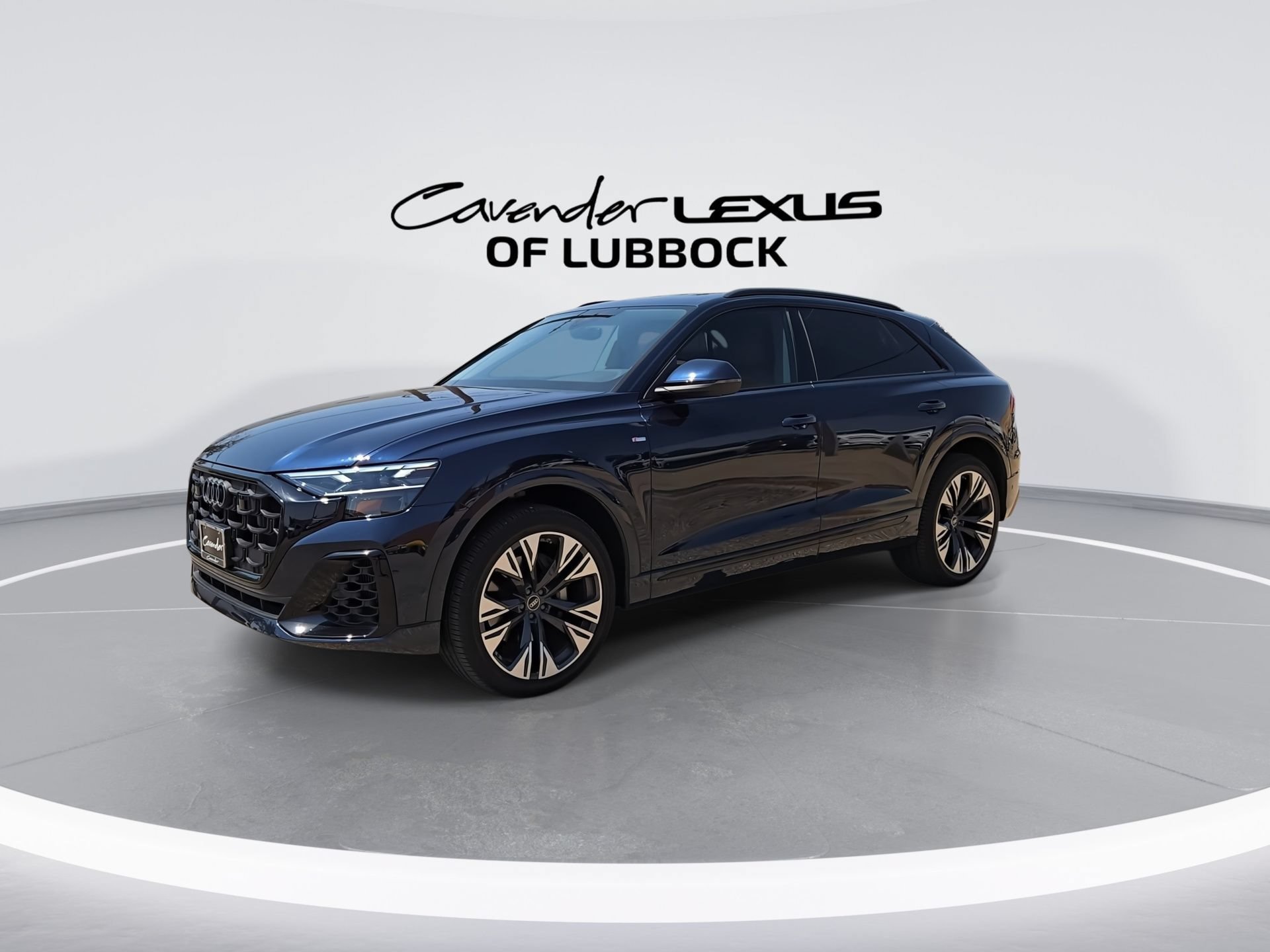 Used 2025 Audi Q8 Premium Plus AWD/4WD image 4