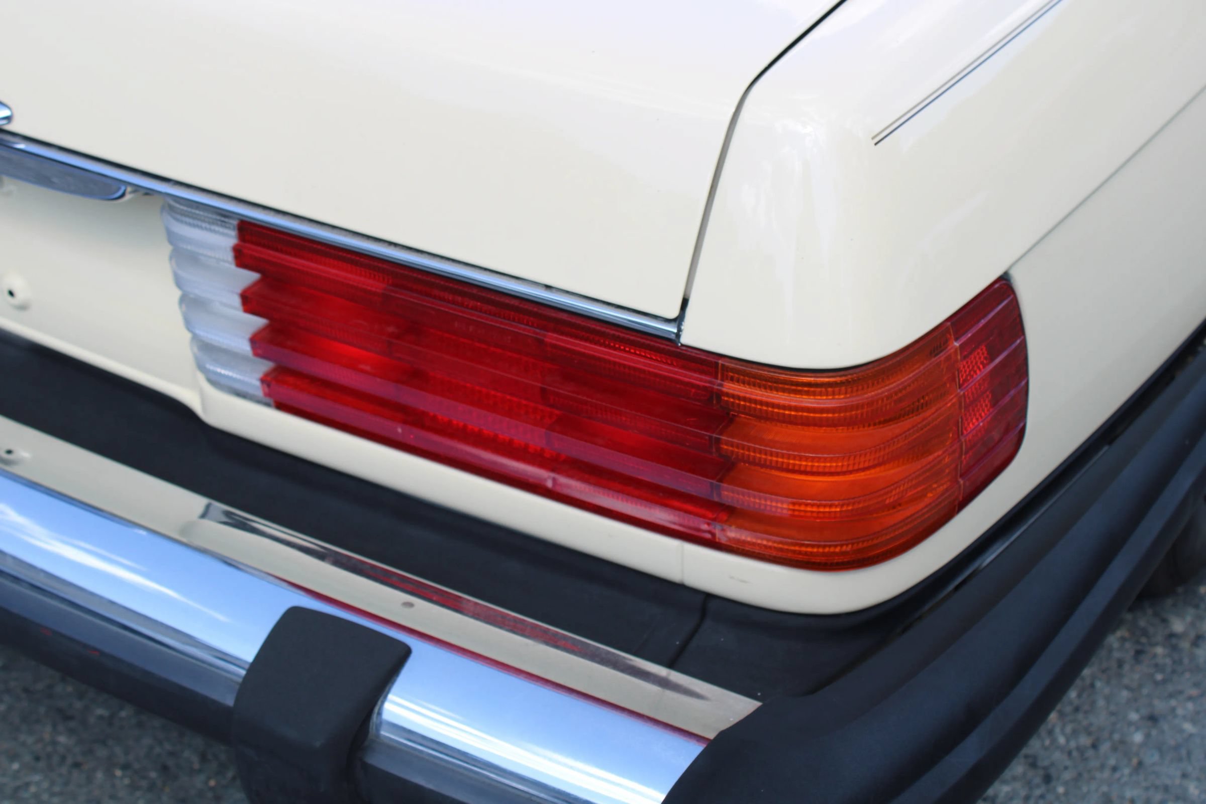 Used 1987 Mercedes-Benz 560 SL image 20