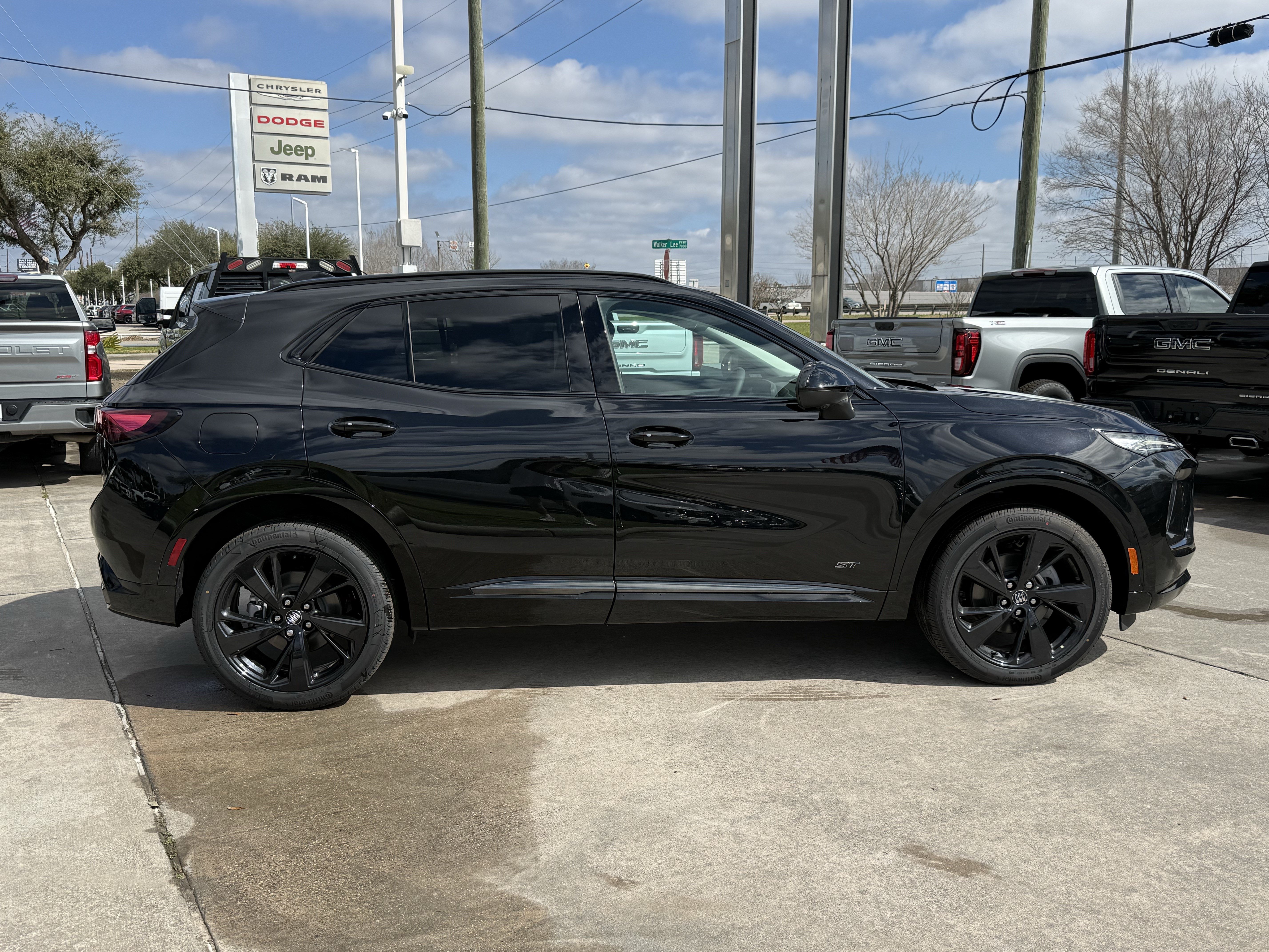 New 2026 Buick Envision Sport Touring AWD/4WD image 3