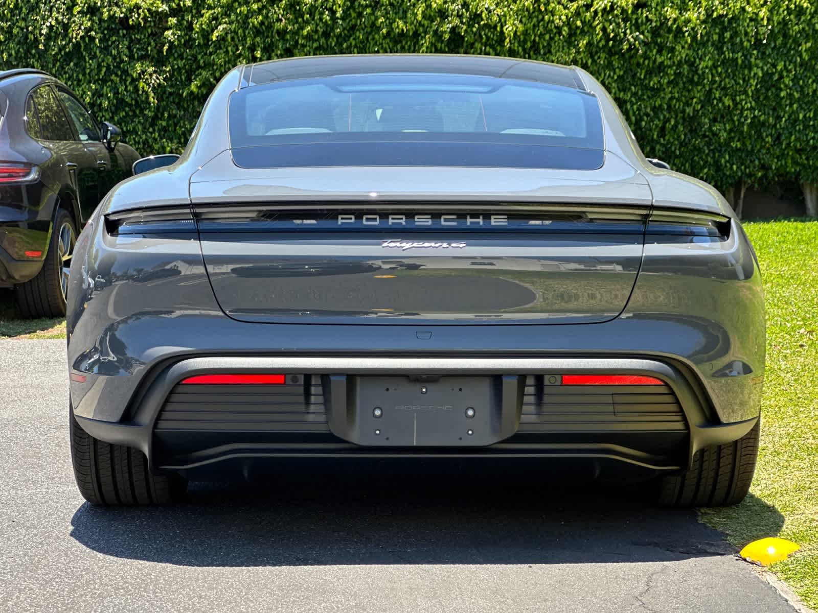 New 2026 Porsche Taycan RWD image 7