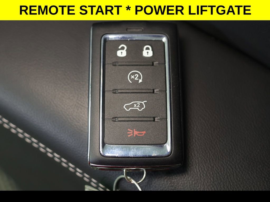 Used 2025 Jeep Grand Cherokee Laredo X w/ Luxury Tech Group I image 9