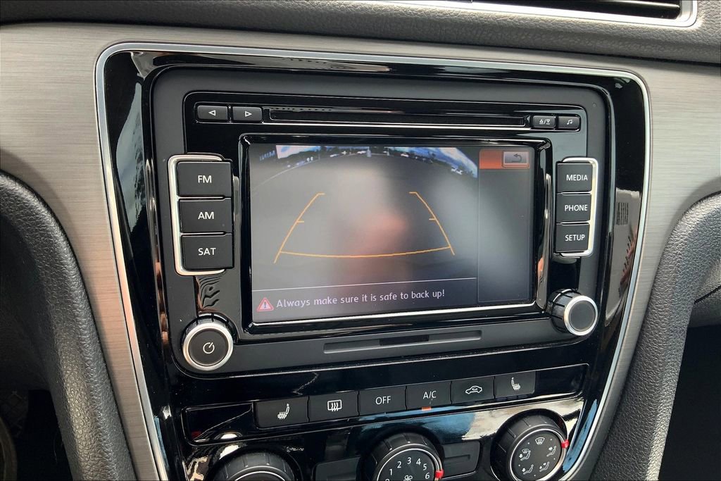 Used 2014 Volkswagen Passat 2.5 SE FWD image 20