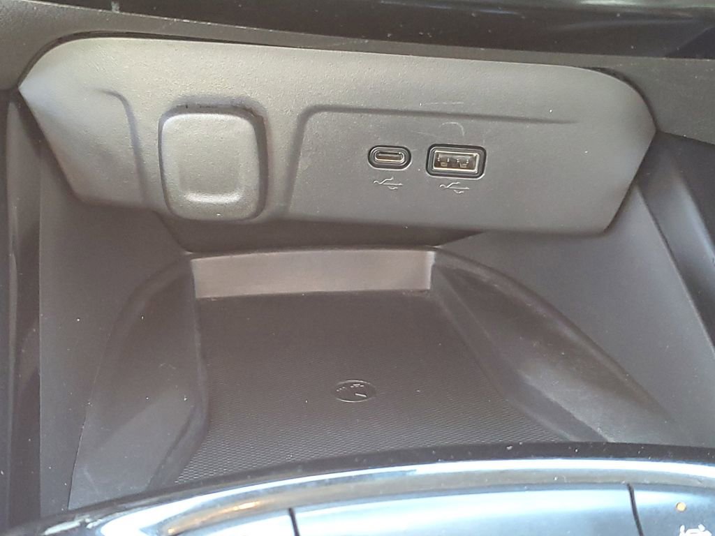 Certified 2024 Chevrolet Trax ACTIV w/ Sunroof Package FWD image 20