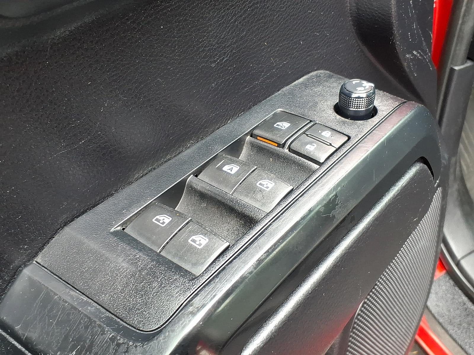 Used 2020 Toyota Tacoma SR AWD/4WD image 15