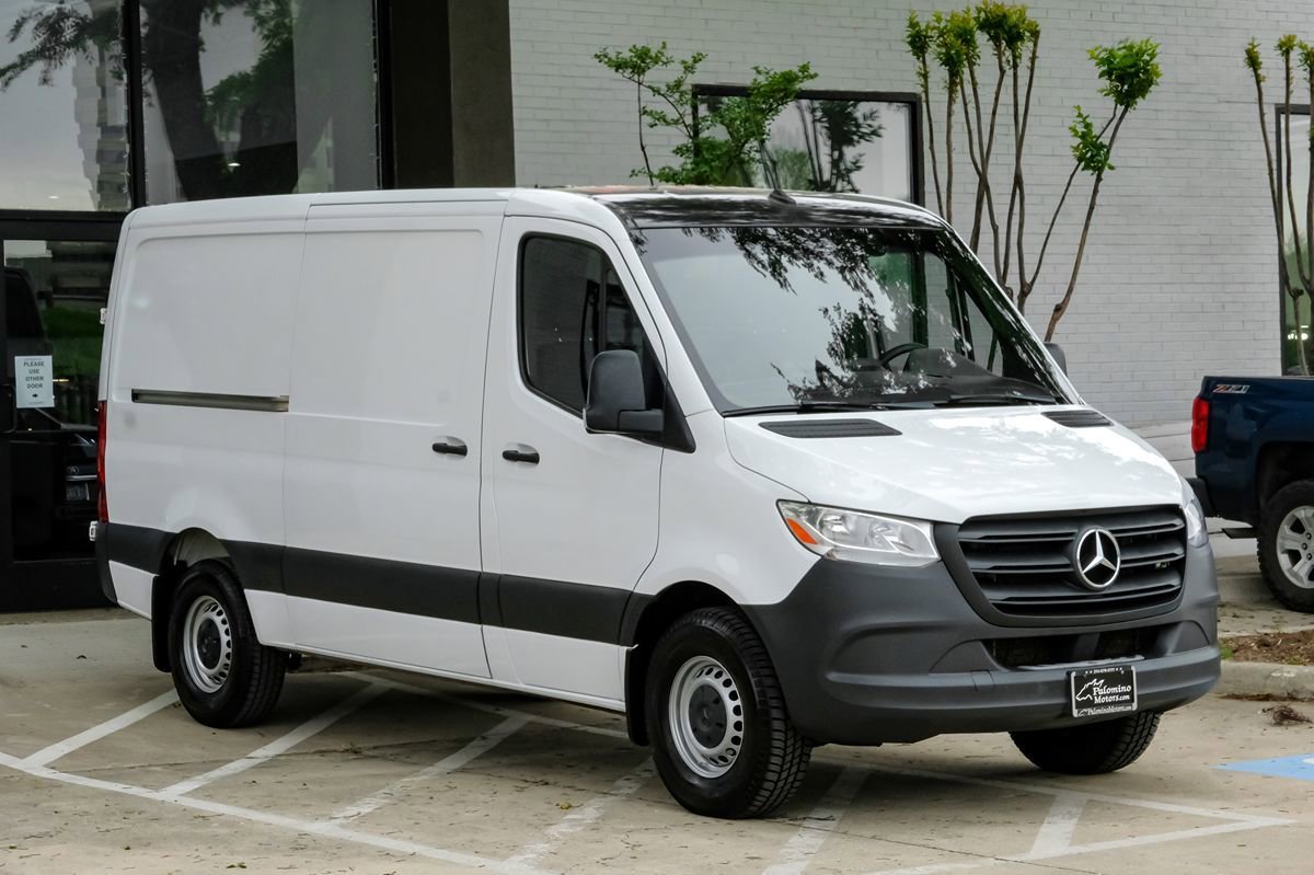 Used 2023 Mercedes-Benz Sprinter 2500 image 8