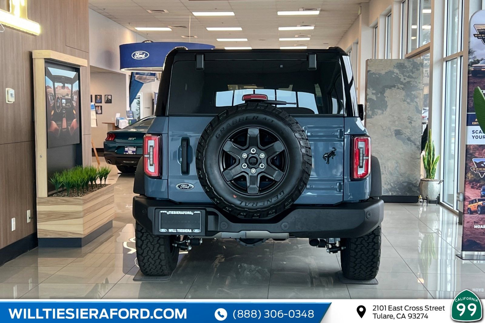 New 2025 Ford Bronco Outer Banks image 8