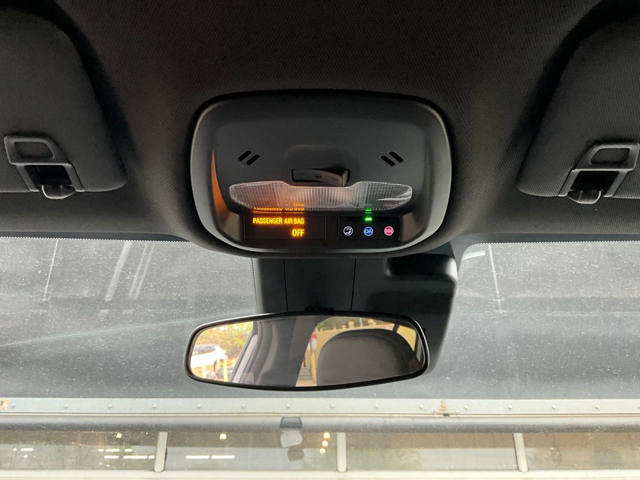 Used 2025 Buick Envista Preferred image 15