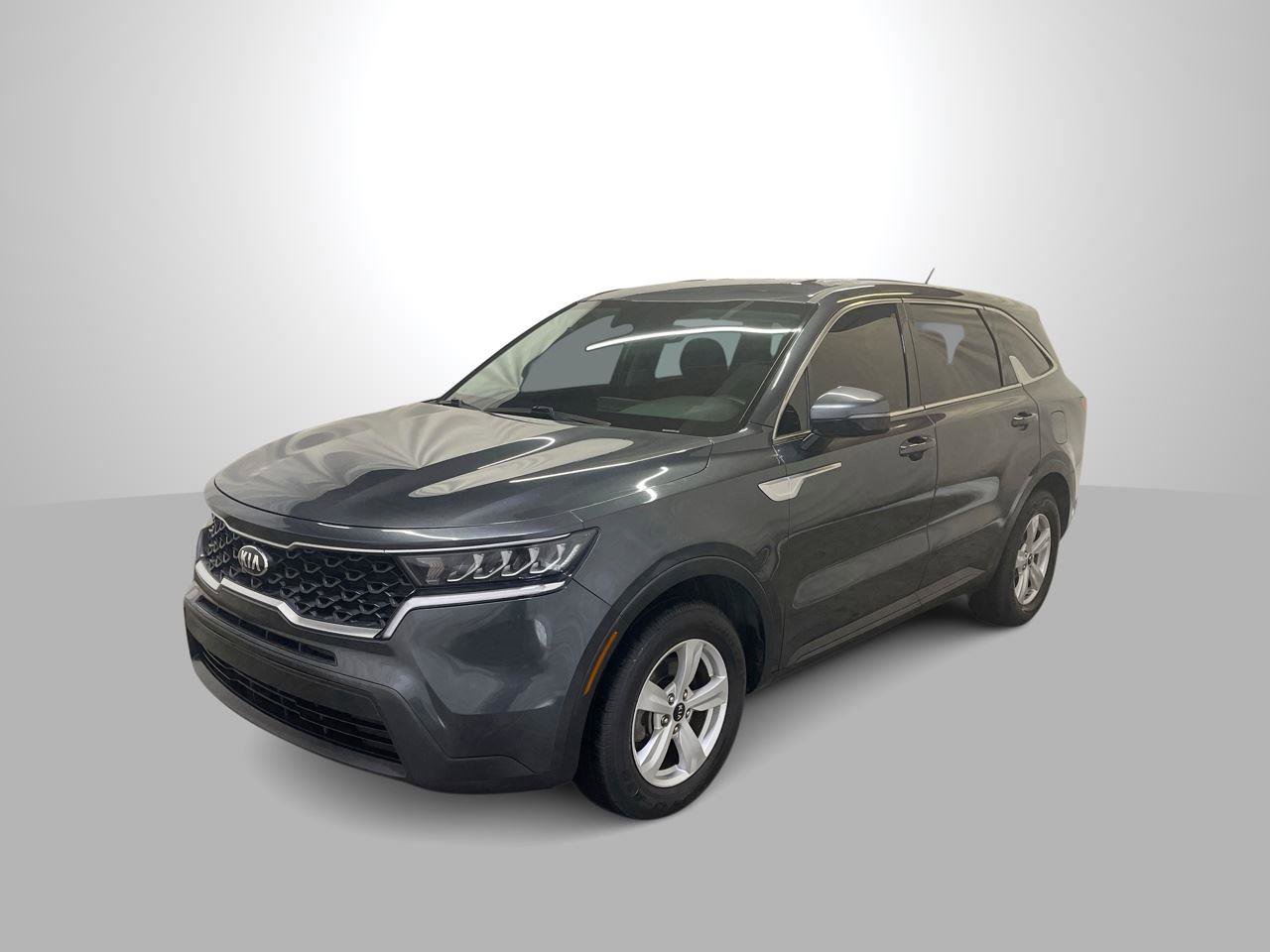 Used 2021 Kia Sorento LX image 1