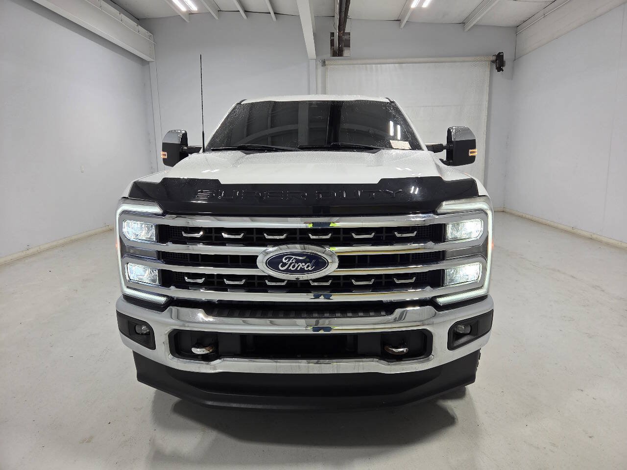 Used 2023 Ford F250 Lariat w/ Chrome Package AWD/4WD image 4