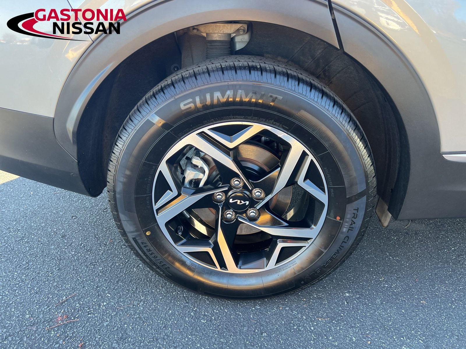 Used 2023 Kia Sportage LX image 19