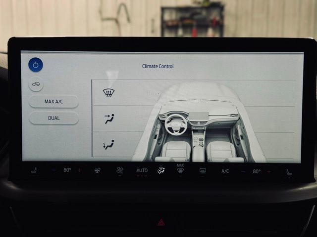 Used 2023 Ford Escape Platinum image 35