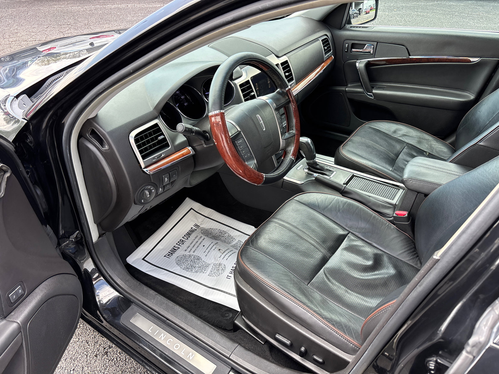 Used 2011 Lincoln MKZ w/ 102A Rapid Spec Order Code FWD image 24