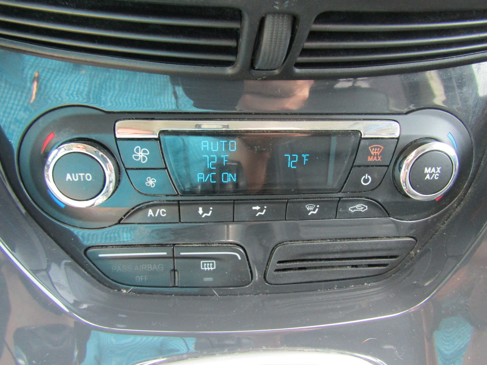 Used 2013 Ford Escape SEL FWD image 29