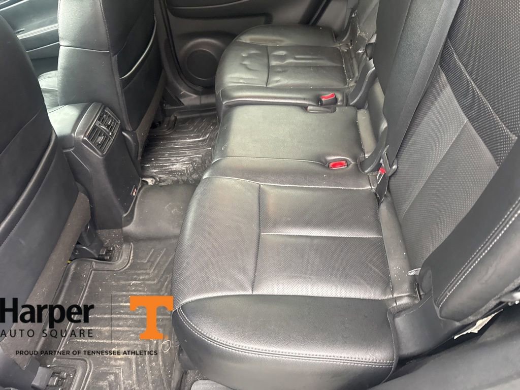 Used 2019 Nissan Rogue SL w/ Premium Package image 10