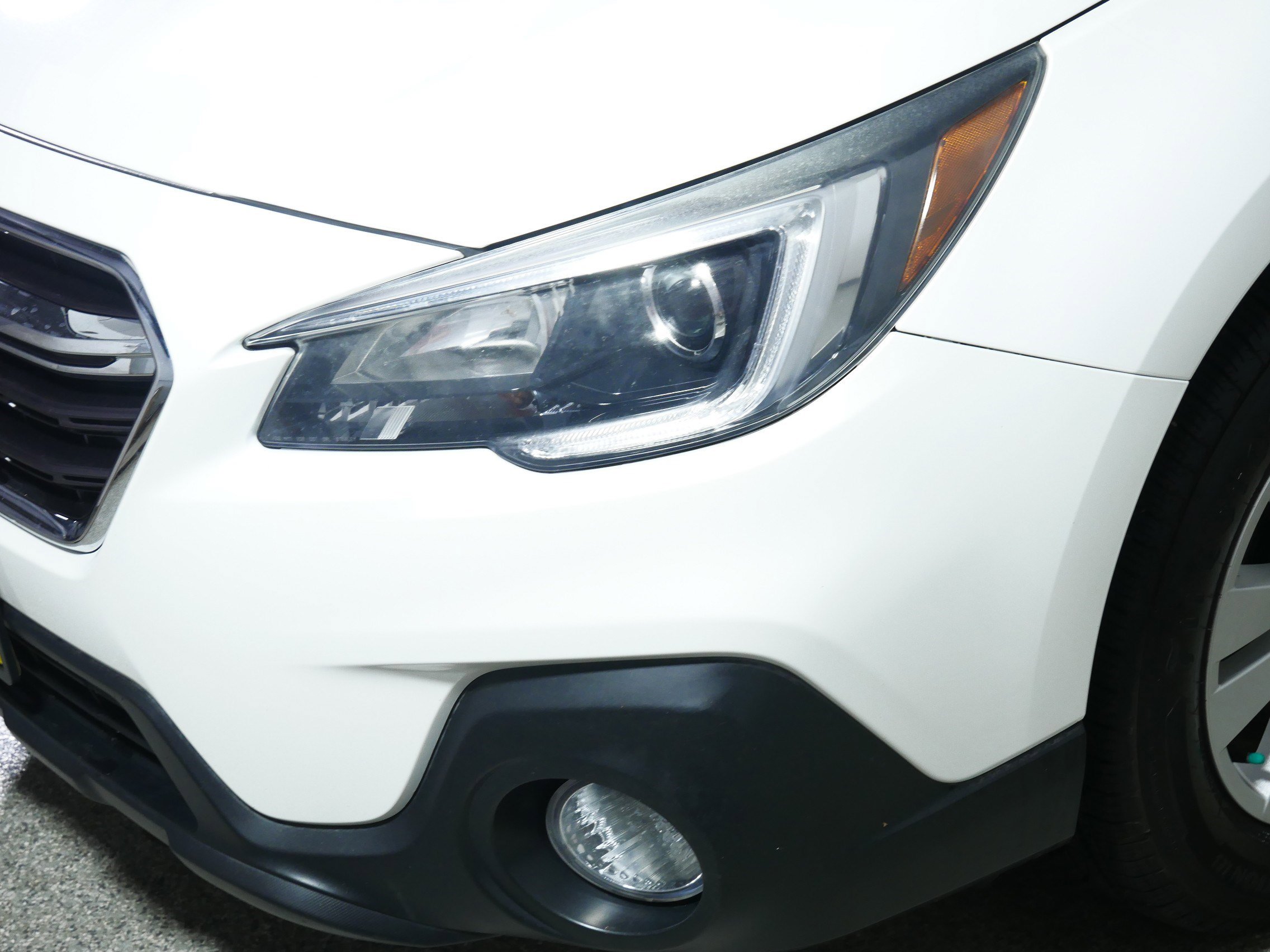 Used 2019 Subaru Outback 2.5i Premium image 16