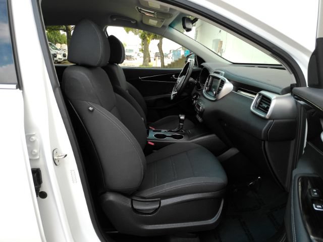 Used 2019 Kia Sorento AWD w/ LX Convenience Package image 19