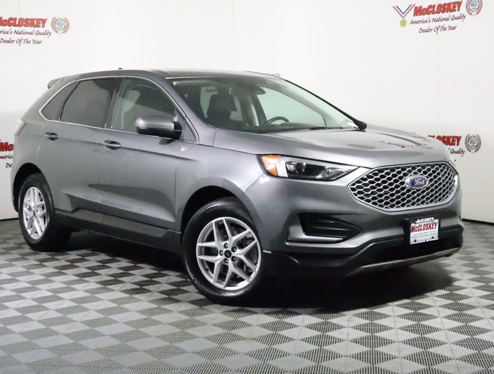 Used 2023 Ford Edge SEL image 4