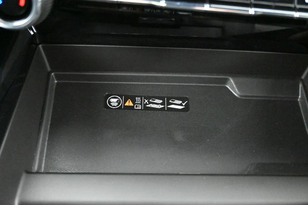 Used 2025 Chevrolet Tahoe LT w/ Comfort Package image 32