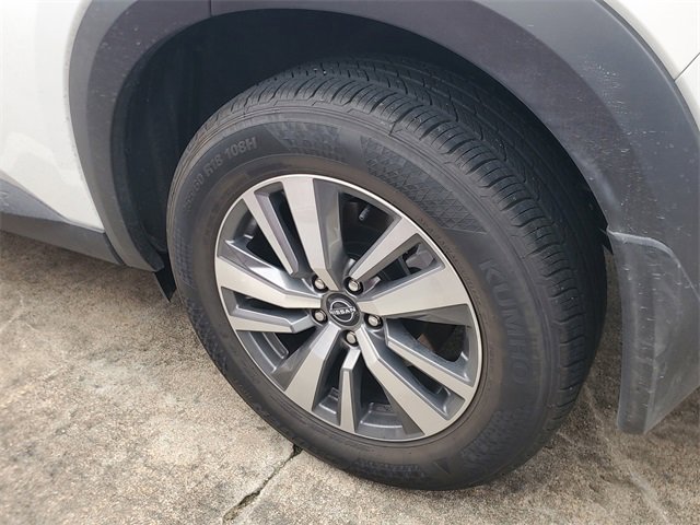 Used 2025 Nissan Pathfinder SL image 10