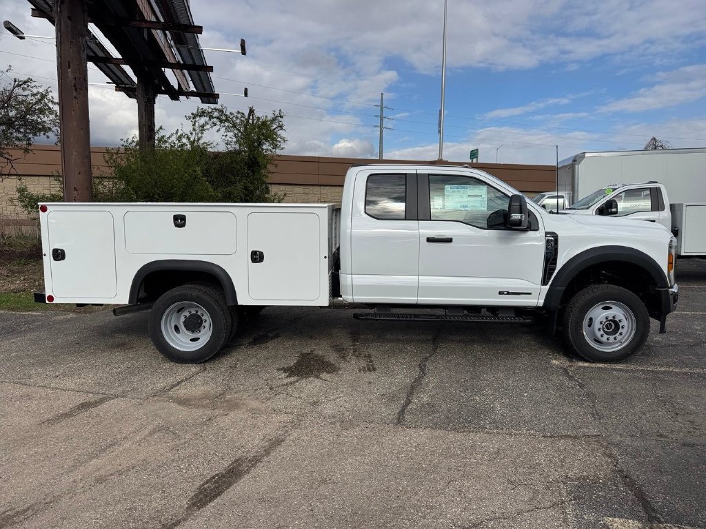 New 2026 Ford F450 XL w/ XL Chrome Package AWD/4WD image 3