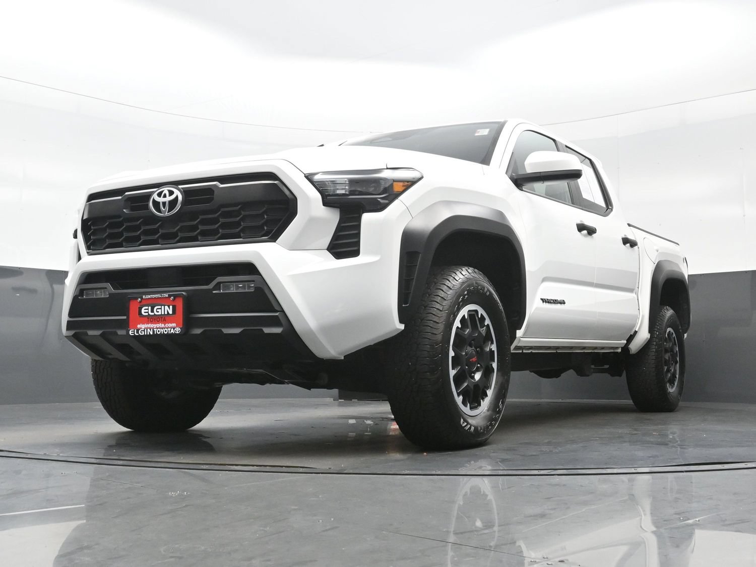 Used 2024 Toyota Tacoma TRD Off-Road AWD/4WD image 28