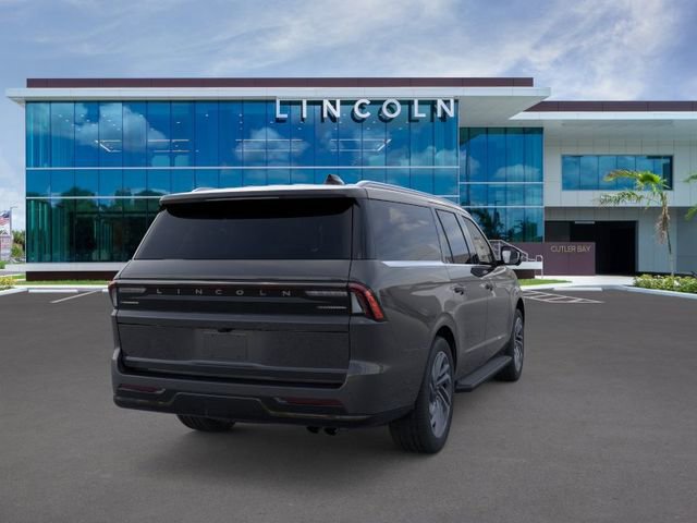 New 2026 Lincoln Navigator L Premier AWD/4WD image 8