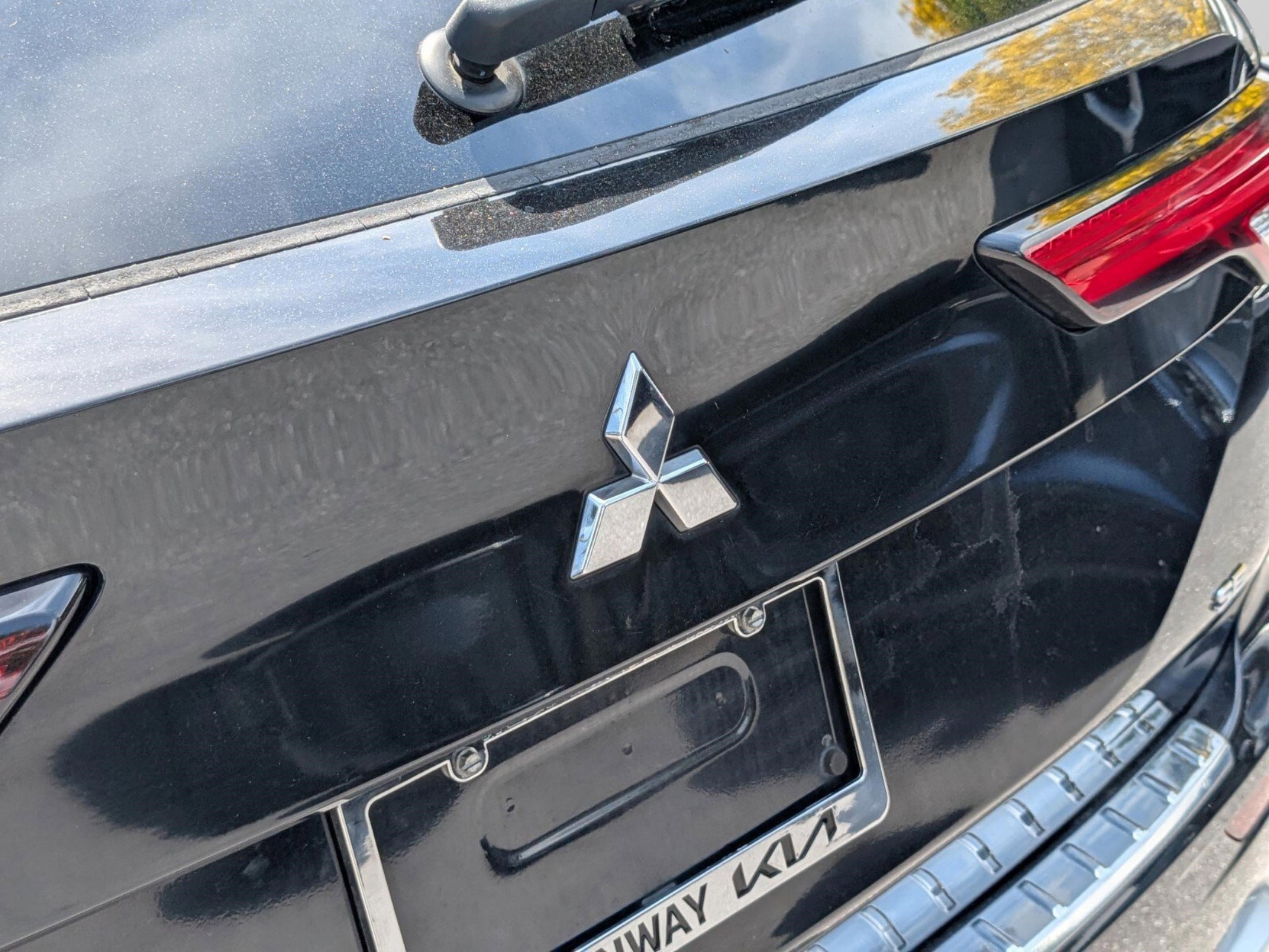Used 2022 Mitsubishi Outlander SE AWD/4WD image 20