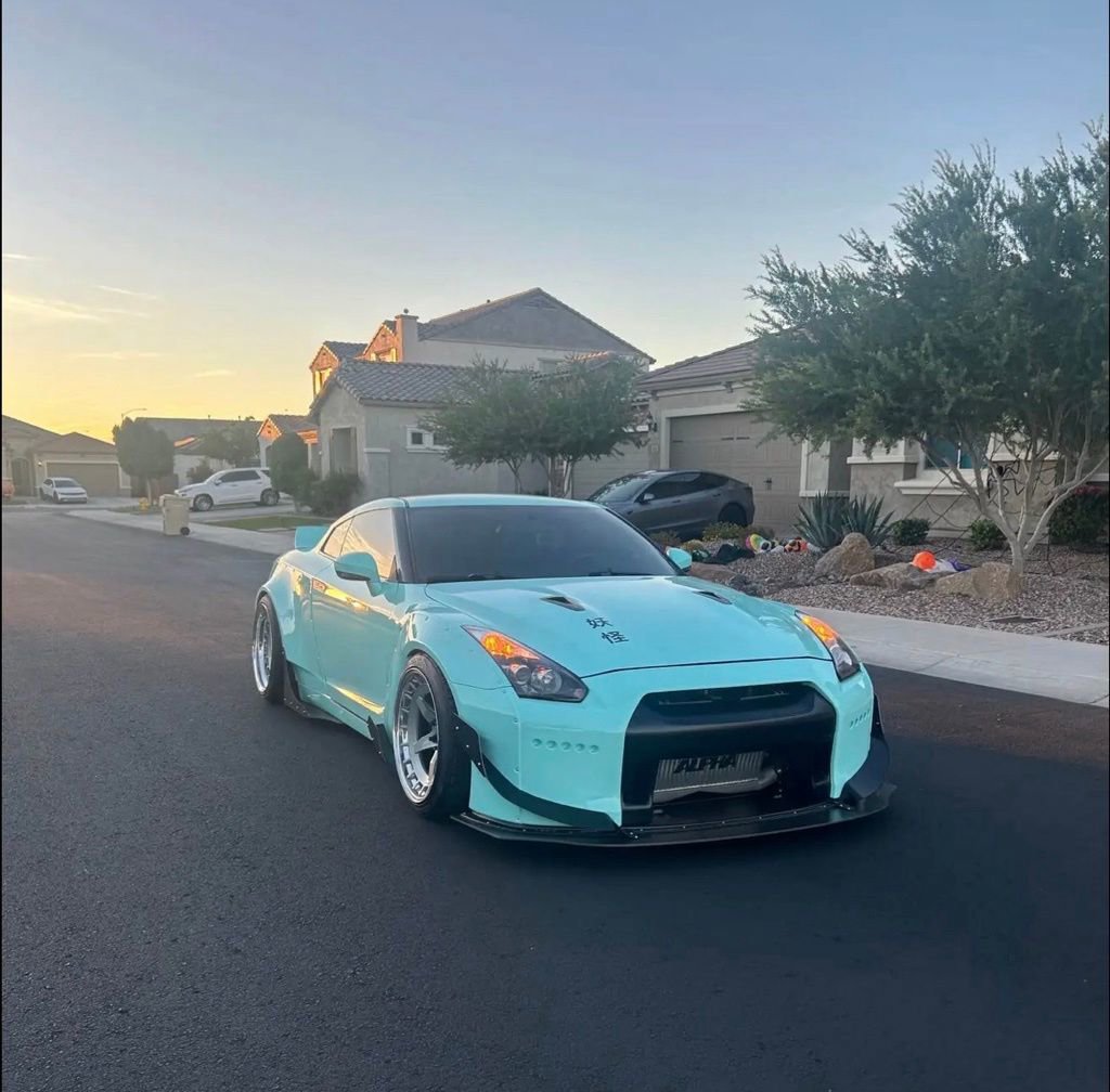 Used 2009 Nissan GT-R Premium image 4