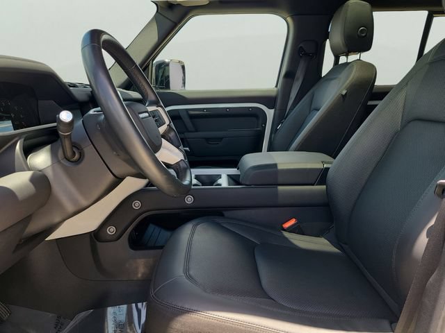 Used 2025 Land Rover Defender 110 S AWD/4WD image 18