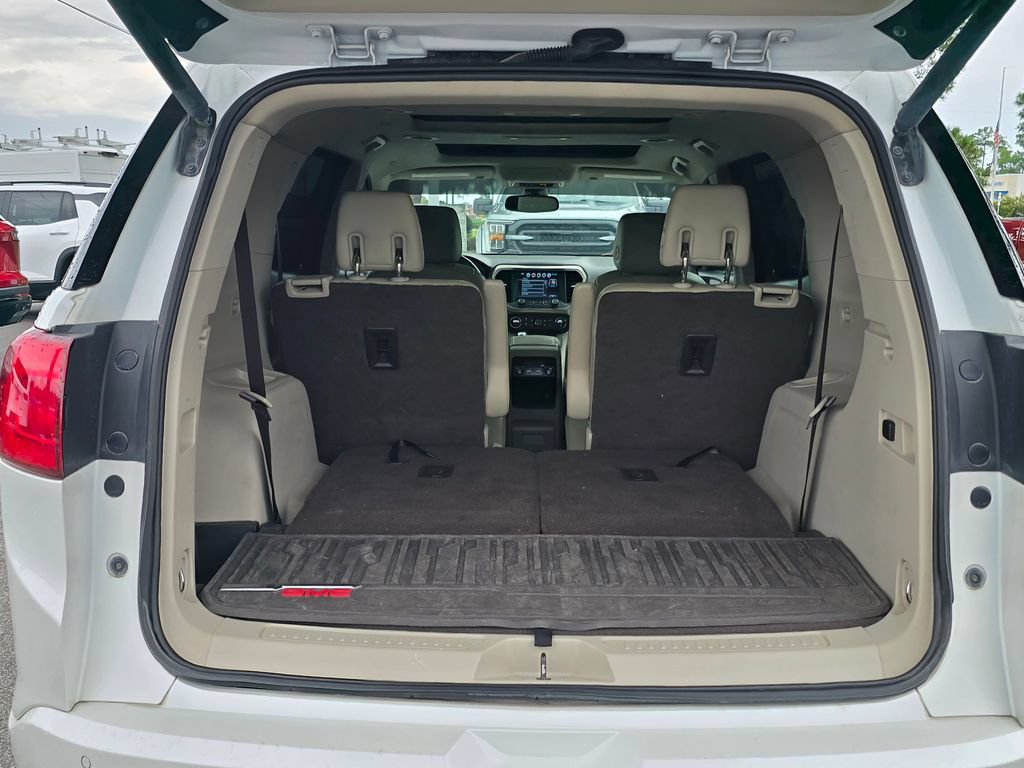 Certified 2017 GMC Acadia Denali w/ Technology Package FWD image 12