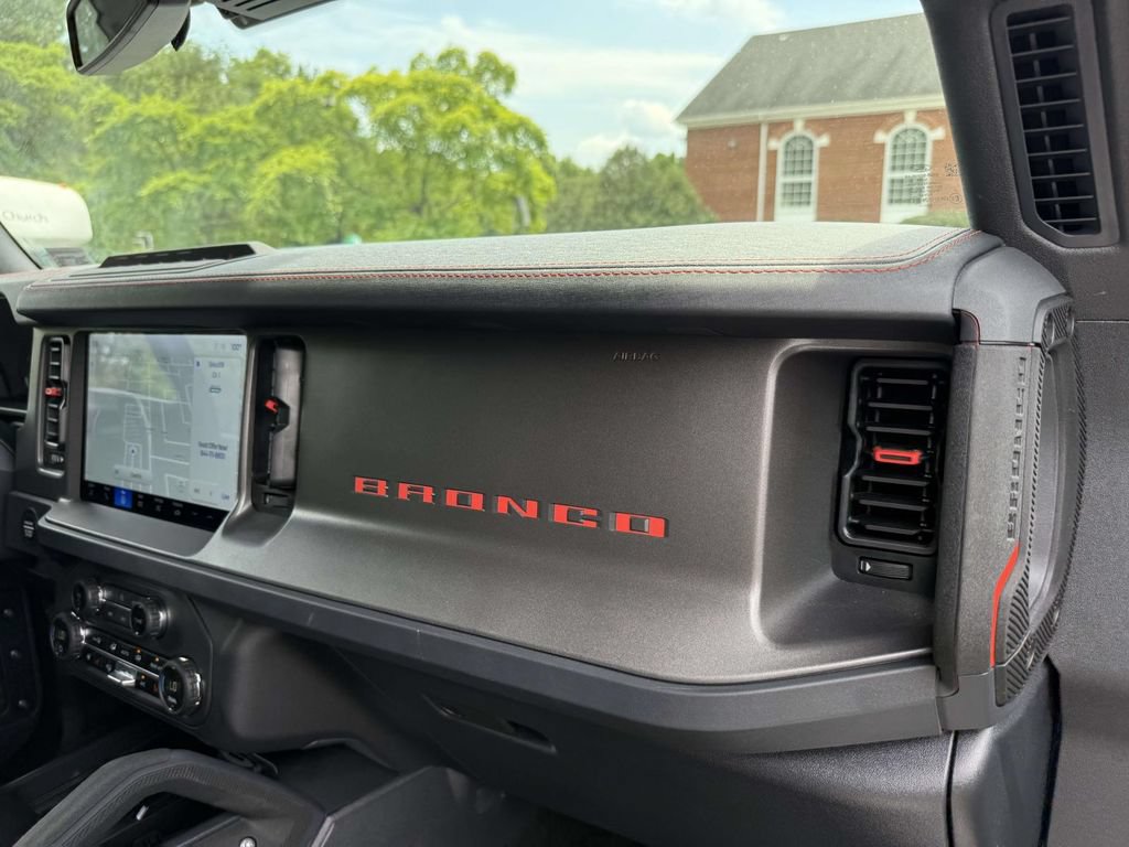Used 2025 Ford Bronco Raptor AWD/4WD image 14