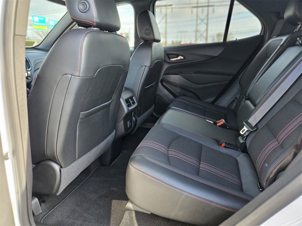 Used 2023 Chevrolet Equinox RS image 14