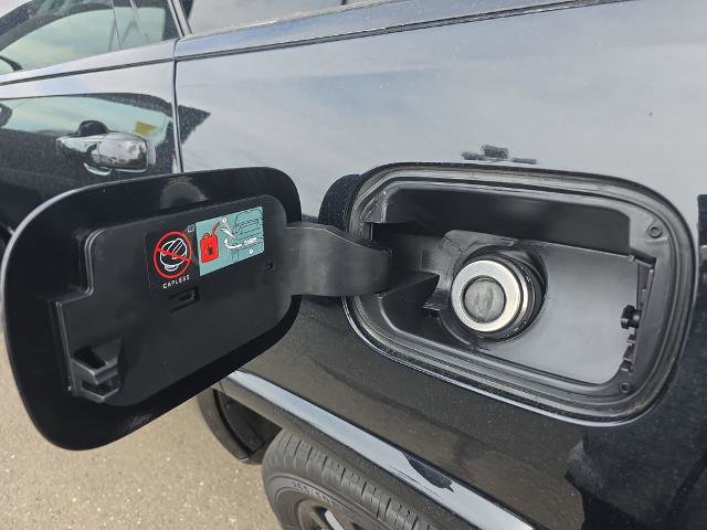 Used 2018 Jeep Grand Cherokee Altitude image 15