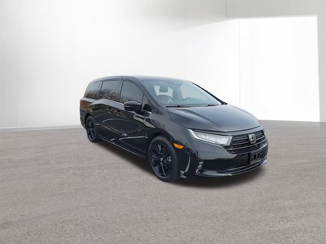 Used 2024 Honda Odyssey Sport image 2
