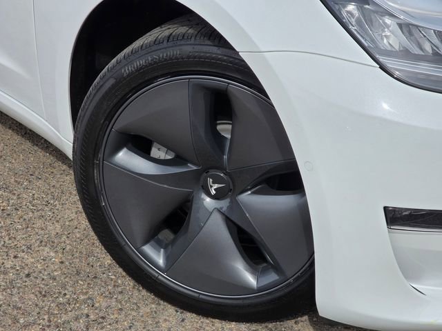Used 2019 Tesla Model 3 Standard Range Plus RWD image 8